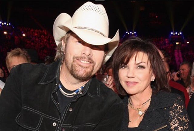 Toby keith y esposa