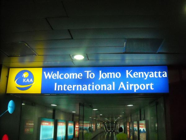 ケニアのjomo kenyatta空港ナイロビ